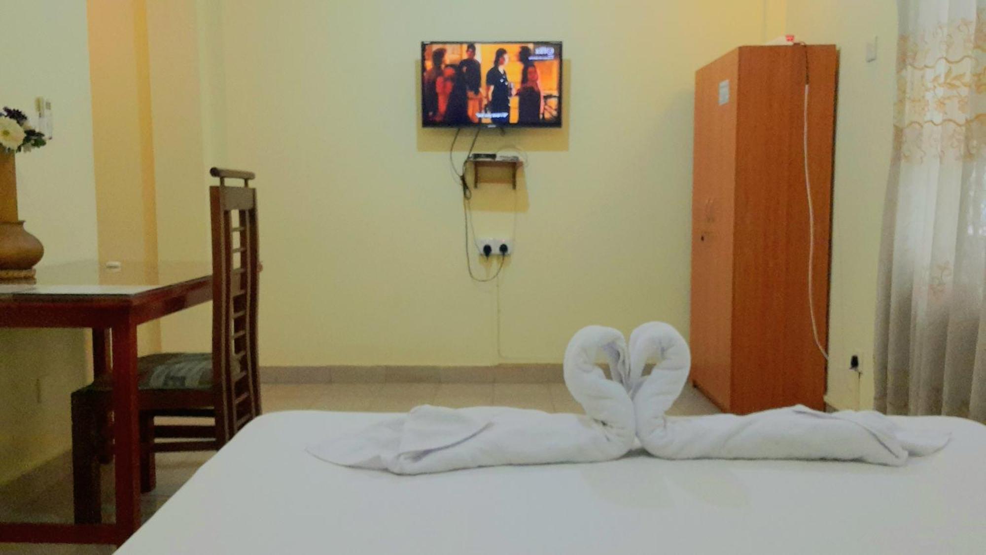 Madara Hotel Horana Esterno foto